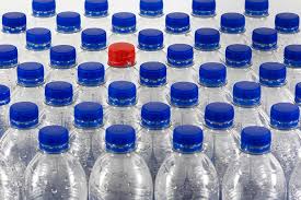 Científicos californianos convierten las botellas de plástico en nanomateriales para baterías