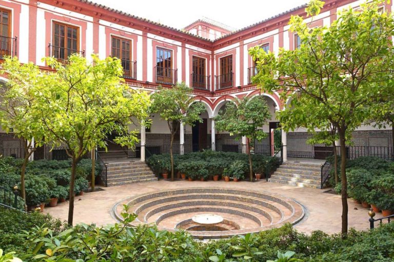 Visita al Hospital de los Venerables