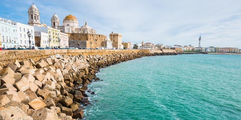 Cádiz, ciudad palaciega