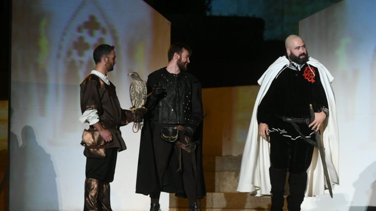 Obra teatral: Fuenteovejuna.