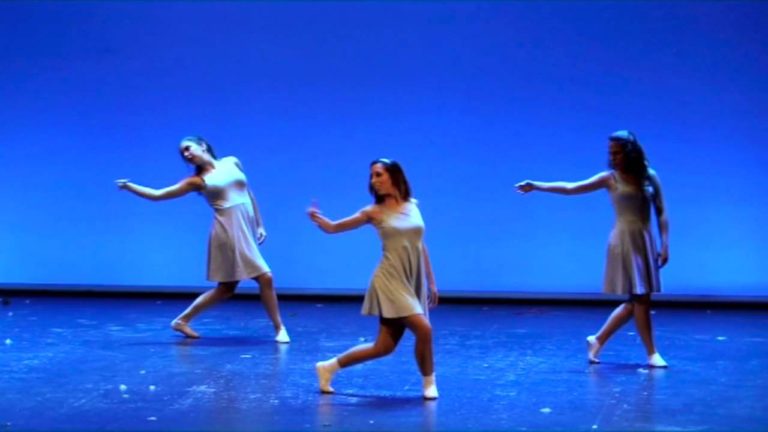 Danza Contemporánea: Alicia a través del espejo