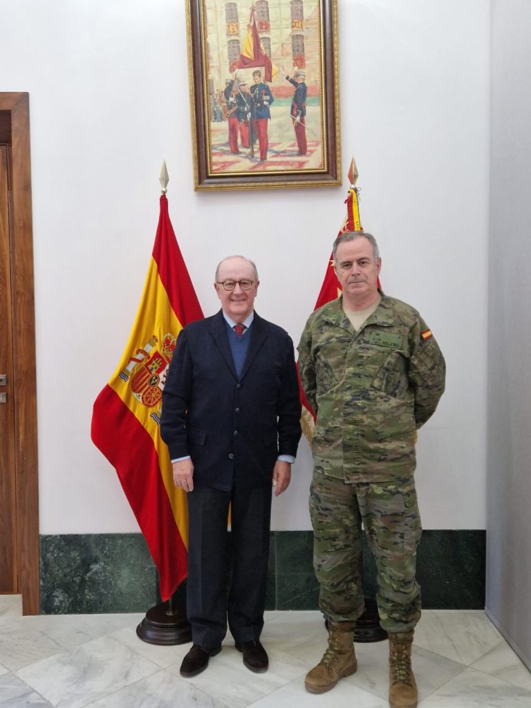 Reunión del presidente de nuestra Asociación con el teniente general jefe de la fuerza terrestre del ejército tierra
