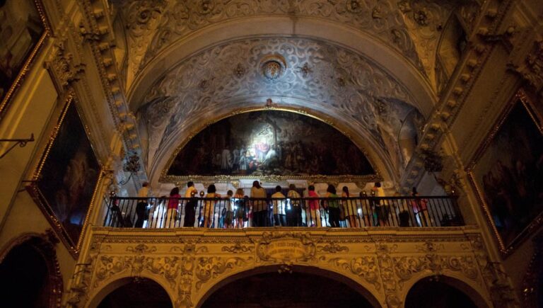 Visita  nocturna al Hospital de la Caridad a la luz de los Candiles