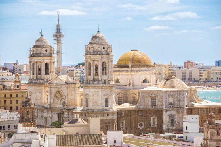 Senderismo y Carnaval en Cádiz