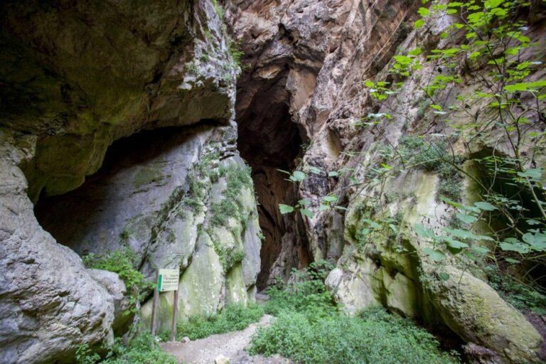 Senderismo: Circular Cuevas Hundidero y Gato