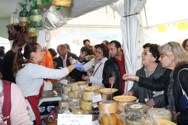 Senderismo: feria en El Pedroso – Arroyo de las Cañas