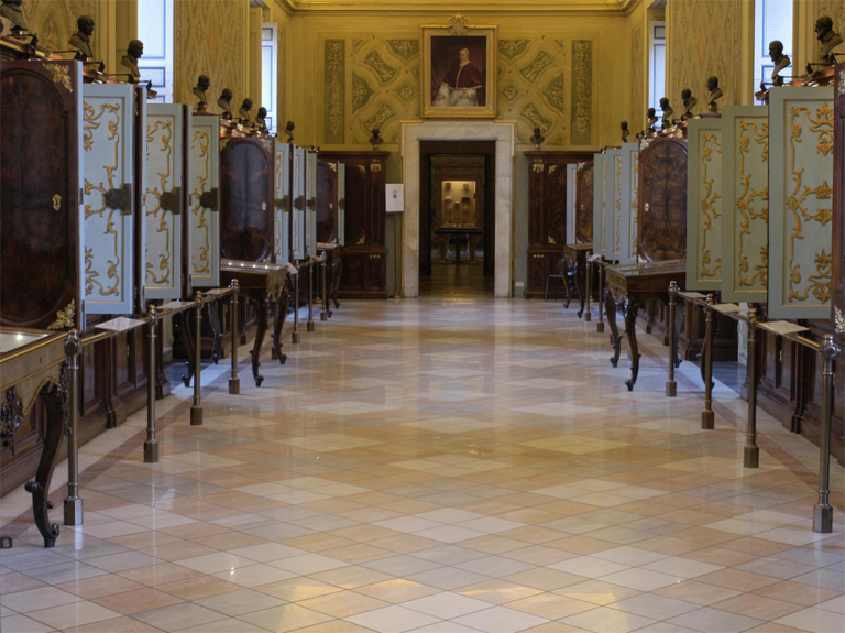 Visita virtual a la Sala de los Papiros en el Museo Cristiano del Vaticano