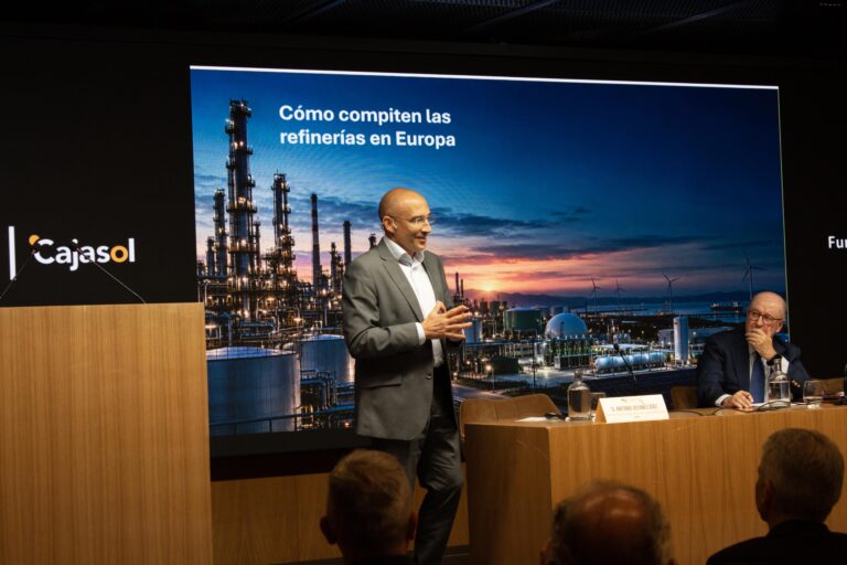 FORO: CÓMO COMPITEN LAS REFINERÍAS EN EUROPA A CARGO DE D. ANTONIO JOYANES (01/10/2026)